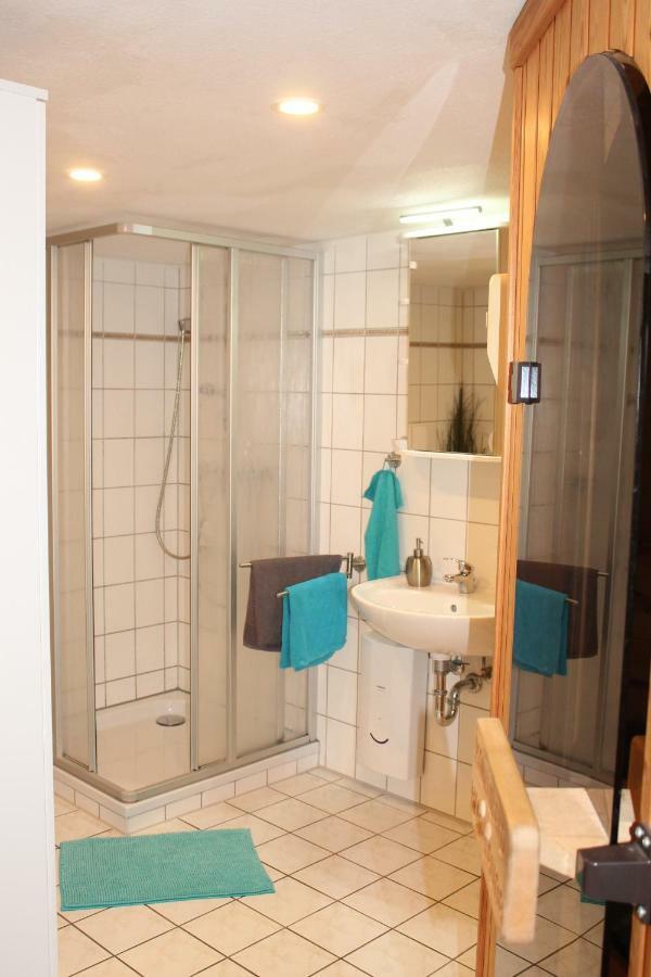 Lutzi'S Ferienwohnung 로스토크 외부 사진